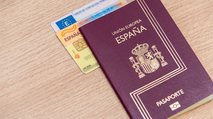 Espanha se abre para a regularização de imigrantes ilegais