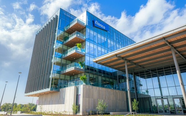 Elanco cresce no 3º trimestre e eleva projeções para o ano