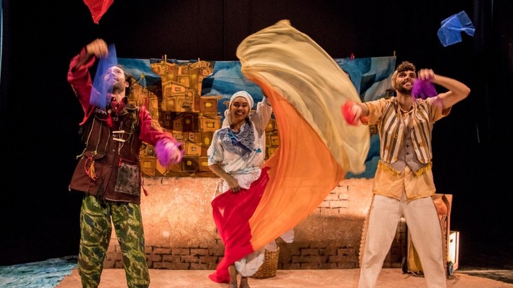 Teatro de Vinhedo recebe espetáculo gratuito da Cia de Achadouros