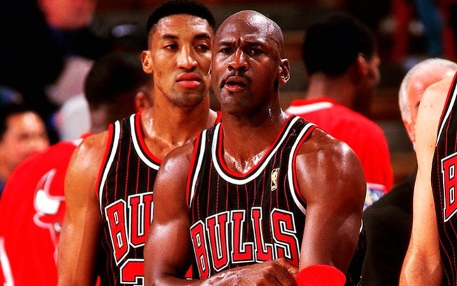 Filho de Michael Jordan é visto em clima romântico com ex-mulher de Scottie Pippen