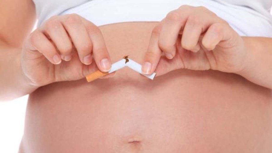 Gravidez pode reduzir desejo de fumar antes mesmo de ser descoberta
