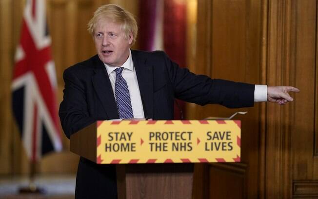 Boris Johnson, primeiro-ministro britânico, enfrenta grave crise econômica