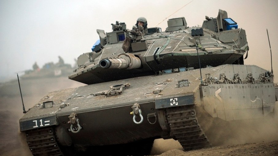 As Forças de Defesa de Israel (FDI) avanças sobre Gaza