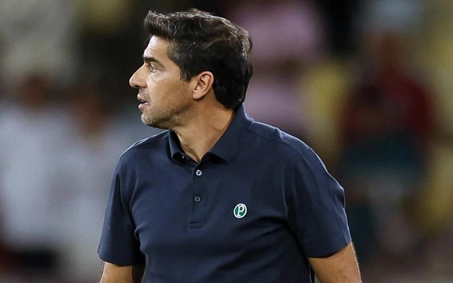 Abel Ferreira durante o triunfo do Palmeiras sobre o Cerro Porteño