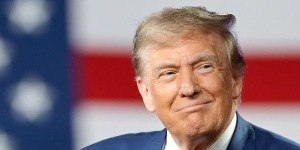 Trump cogita suspender tarifas sobre setor automotivo