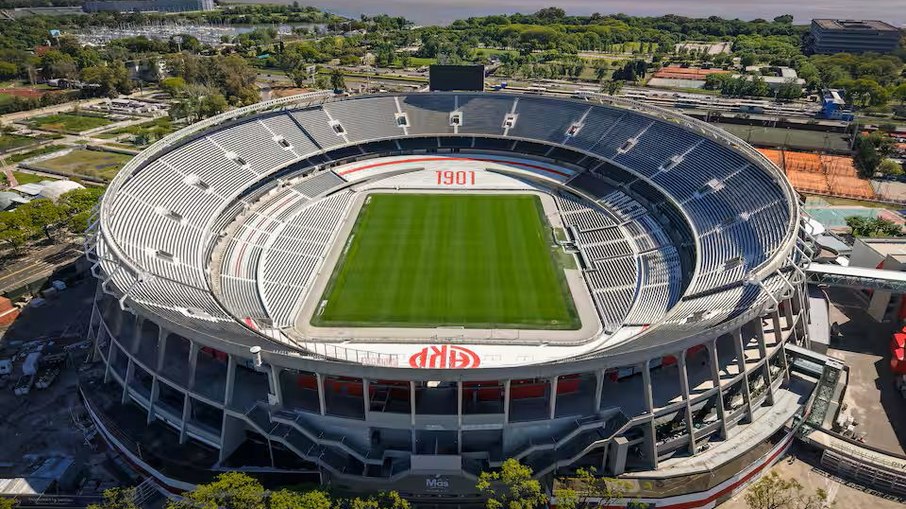 Estádio Mâs Monumental - Argentina Estádio Mâs Monumental - Argentina