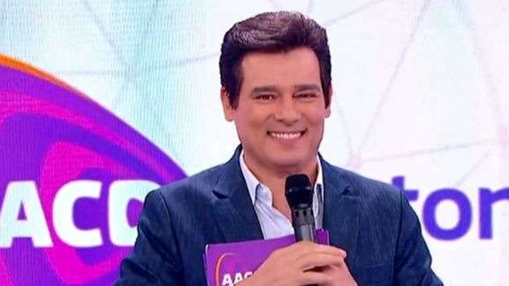 Celso%20Portiolli%20manda%20recado%20sobre%20pol%C3%ADtica%20antes%20do%20Teleton