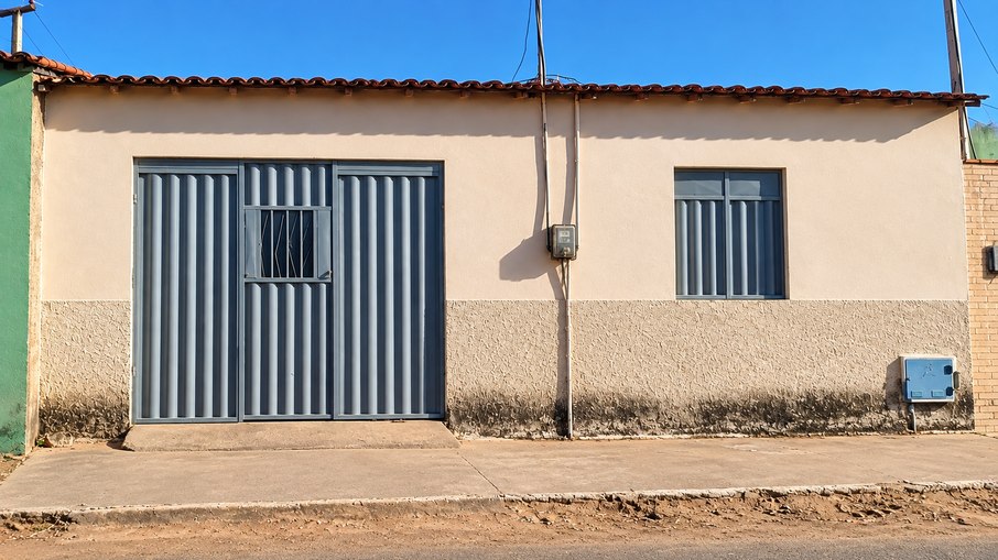 Casa à venda em leilão - Avenida Vicente Alencar Barbosa, 514 - Sipauba I - Araripe / CE Casa à venda em leilão - Avenida Vicente Alencar Barbosa, 514 - Sipauba I - Araripe / CE
