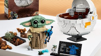 LEGO%20lan%C3%A7a%20Baby%20Yoda%20no%20ber%C3%A7o%20flutuante%3B%20v%C3%ADdeo%20mostra%20detalhes