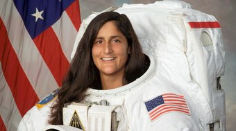 Astronauta%20entra%20para%20Guinness%20com%20mais%20de%2062%20horas%20fora%20da%20ISS