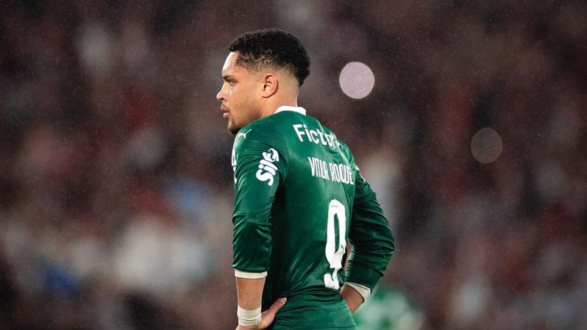 Vitor Roque em Apuros! Entenda a Polêmica de Homofobia e o Risco de Suspensão