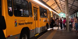 Prefeituras do RS restringem ônibus e alegam falta de diesel