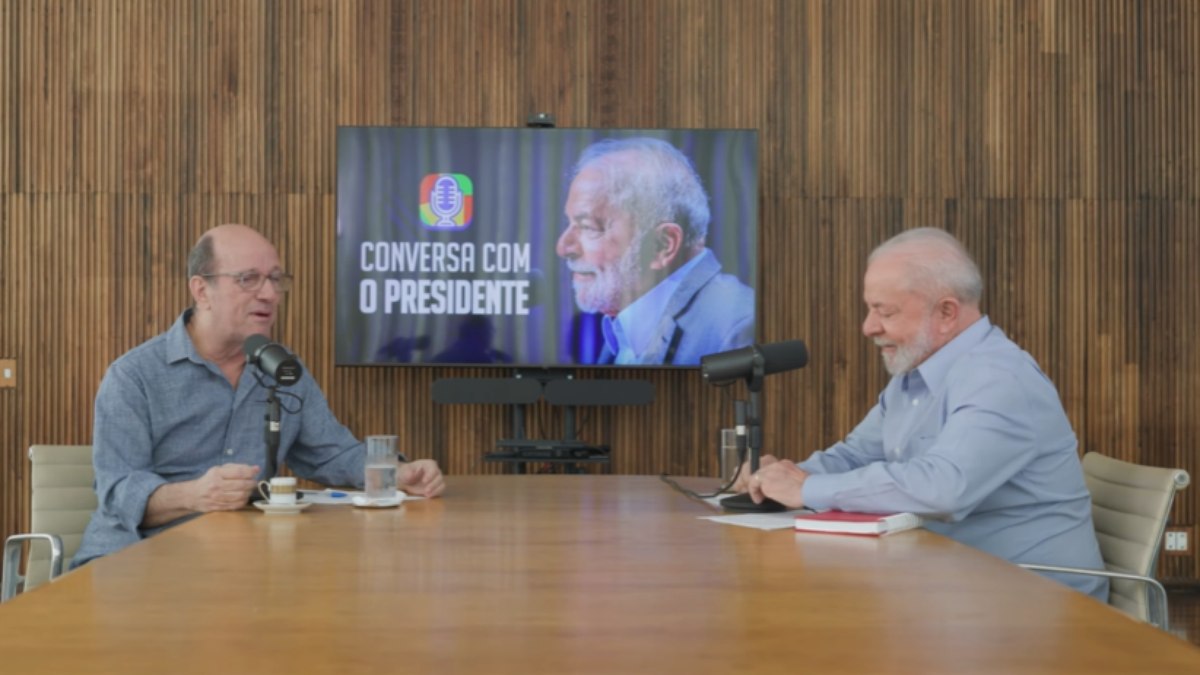 Lula em live com o jornalista Marcos Uchoa