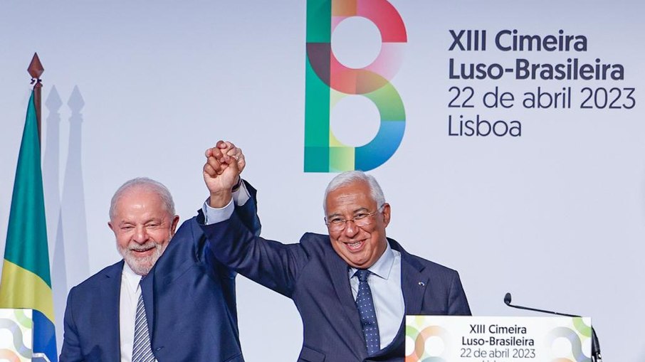 Lula e o primeiro-ministro de Portugal, António Costa, na Cimeira Luso-Brasileira