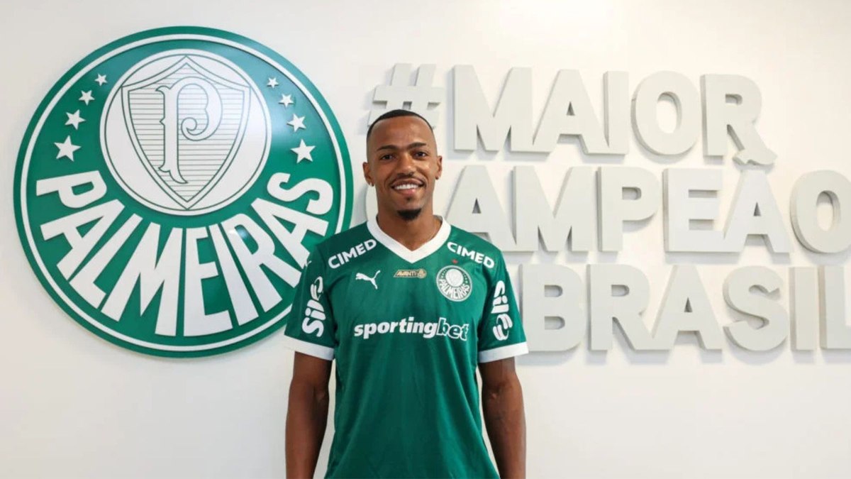 Botafogo expõe bandeira e manda recado a Marlon Freitas: 'Judas'