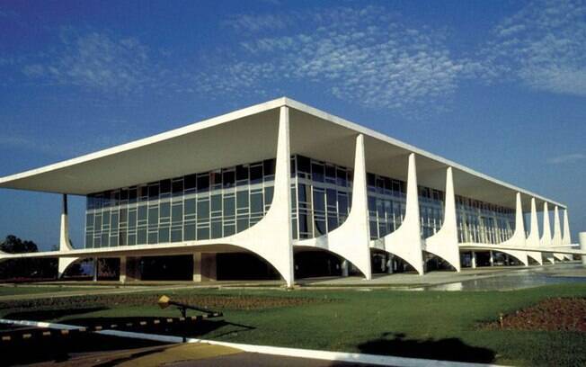 Palácio do Planalto pode ter estrutura tombada modificada com a colocação de torres anti-drones