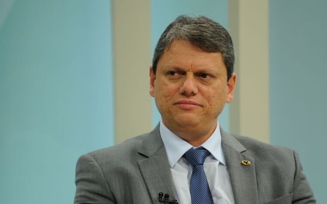 Tarcísio discute impactos do tarifaço de Trump com empresários paulistas Tarcísio discute impactos do tarifaço de Trump com empresários paulistas