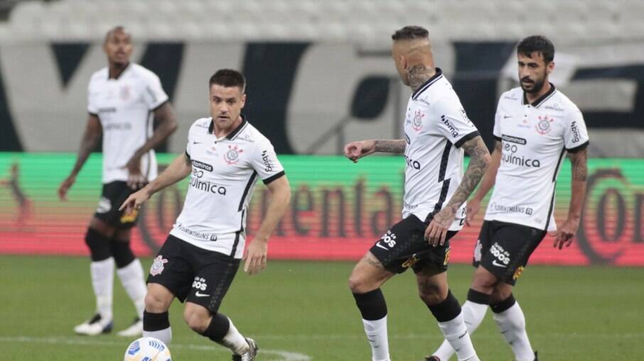 Corinthians busca virada contra equipe goiana na Copa do Brasil
