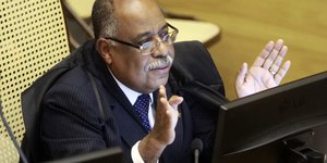 PF revela mensagens de ministro do STJ a Vorcaro: “à disposição”