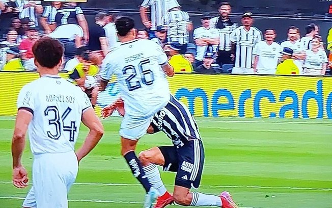 Gregore, do Botafogo, é expulso em final da Libertadores Gregore, do Botafogo, é expulso em final da Libertadores