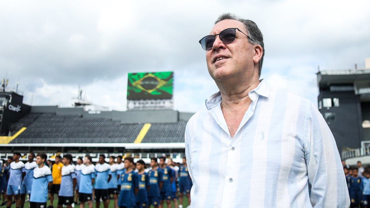 Presidente do Santos manda recado à torcida após protesto na Vila