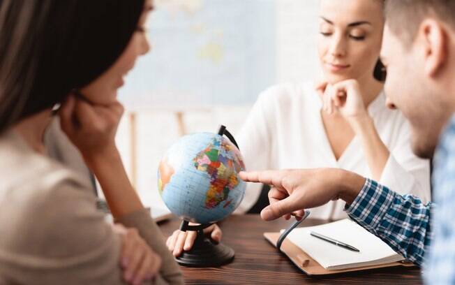 O personal travel trabalha elaborando uma viagem que atenda em todos os aspecto se expectativas dos turistas O personal travel trabalha elaborando uma viagem que atenda em todos os aspecto se expectativas dos turistas
