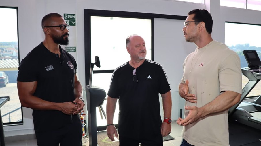 Leo, Rodrigo e o atleta Matheus