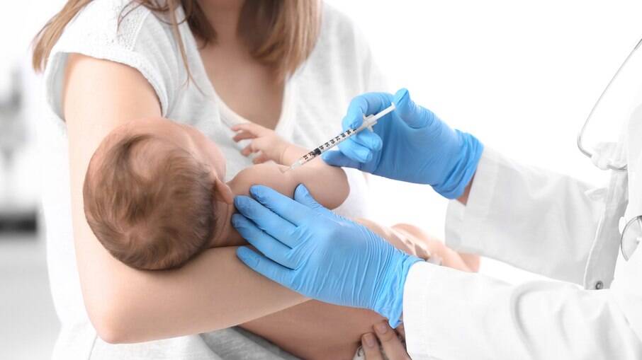 Moderna quer vacinar bebês maiores de 6 meses contra Covid