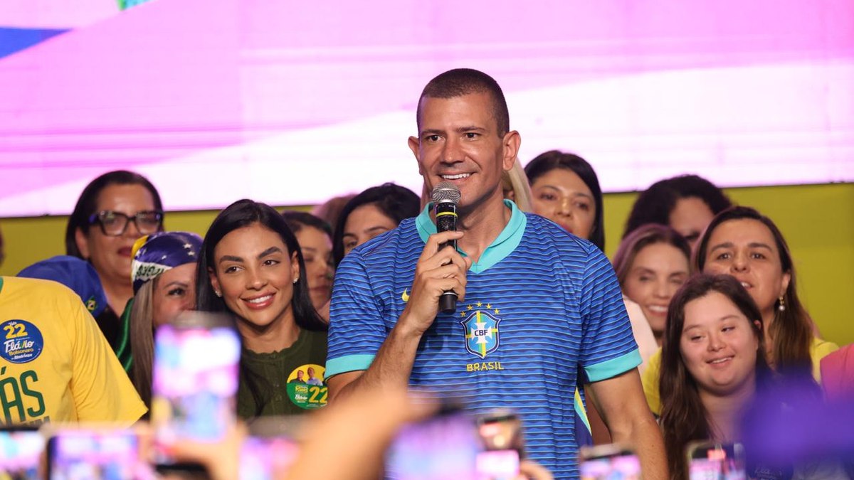Candidato ao governo do Rio participou de evento com mulheres do PL ao lado de Fernanda Louback