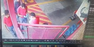 Vídeo: Bombeiros salvam vida de bebê engasgado em Taubaté (SP)