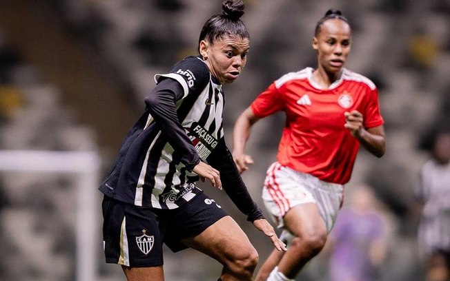 Gurias Coloradas festejam classificação na Arena MRV
