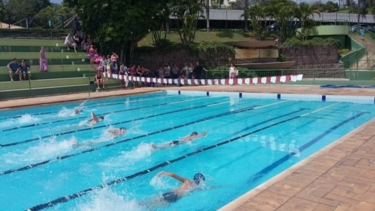 Vinhedo busca atleta para integrarem equipes competitivas de natação