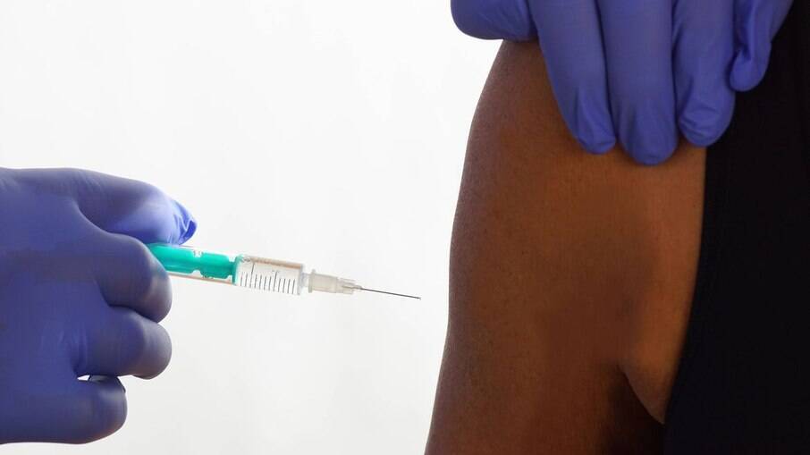 Prefeitura de SP vai exigir comprovante de residência para vacinar contra Covid