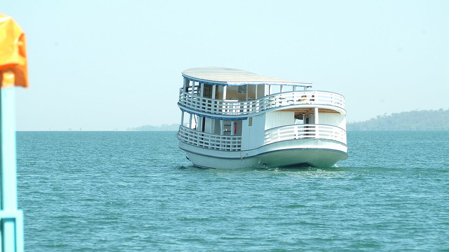 Extensão do lago permite passeios de barco, pesca e eportes náuticos Extensão do lago permite passeios de barco, pesca e eportes náuticos
