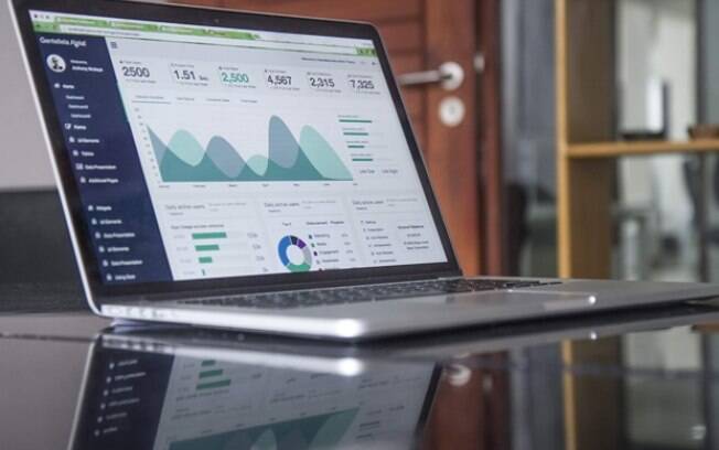 Mais de mil candidatos disputam a mesma vaga de emprego no Brasil, aponta estudo