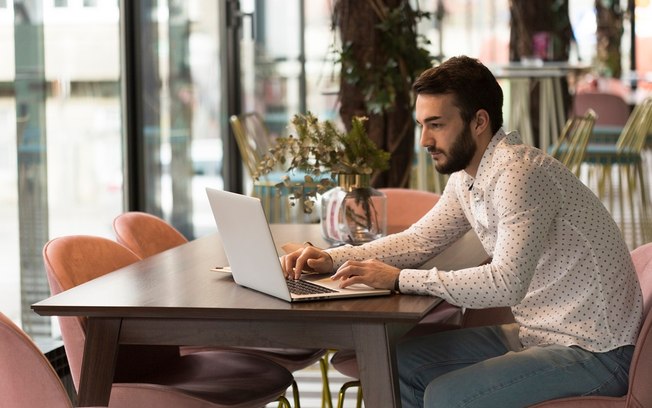 Quantidade de sites supera 1,2 bilhão no mundo em 2025 Quantidade de sites supera 1,2 bilhão no mundo em 2025