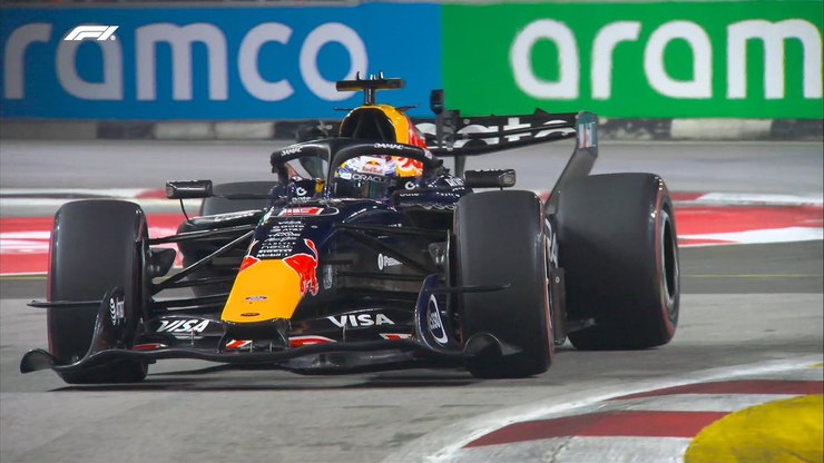 Verstappen%20larga%20na%20pole%20em%20Singapura%3B%20Bortoleto%20fica%20em%2015%C2%B0