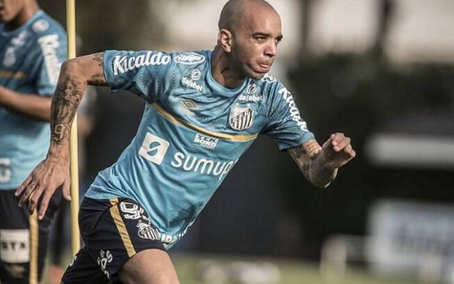 Em despedida do Santos, Tardelli lembra drama vivido, mas fala em dever cumprido Em despedida do Santos, Tardelli lembra drama vivido, mas fala em dever cumprido