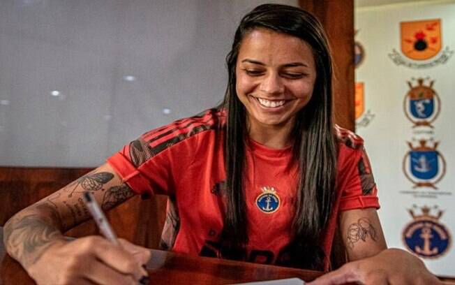 Flamengo anuncia Kika Brandino, a sexta contratação para o time feminino em 2022