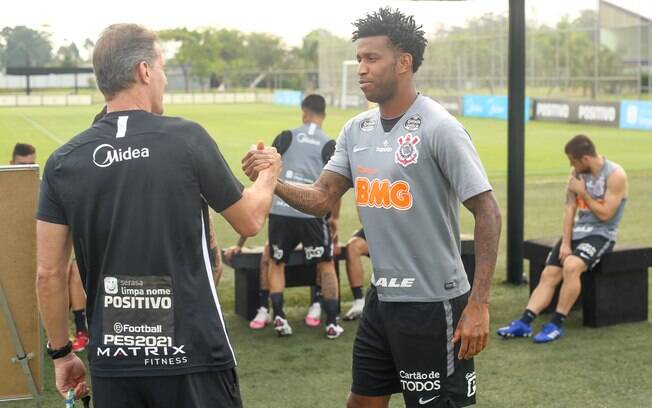 Corinthians treina com novo treinador