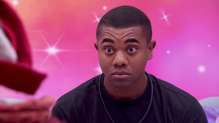 O motorista de aplicativo teria ficado excitado após tomar banho com a balarina