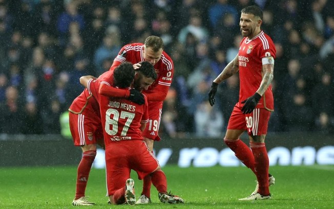 Benfica vence o Rangers fora de casa e avança na Europa League