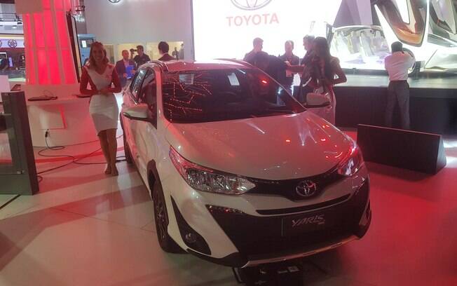Toyota Yaris X-Way está entre as novidades da marca no Salão do Automóvel 2018