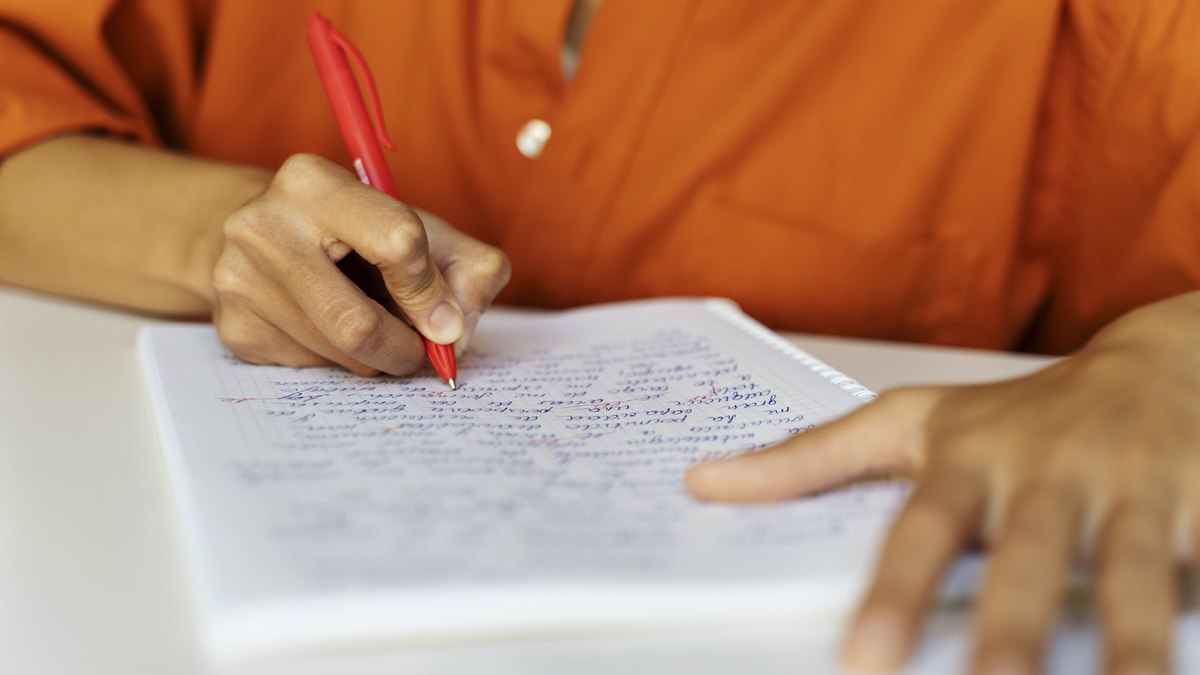 As redações do Enem e da Fuvest apresentam diferenças significativas. As redações do Enem e da Fuvest apresentam diferenças significativas.