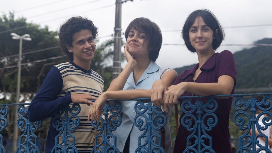 Rodrigo Lelis, Sophie Charlotte e Camila Márdila em 'Meu Nome é Gal'