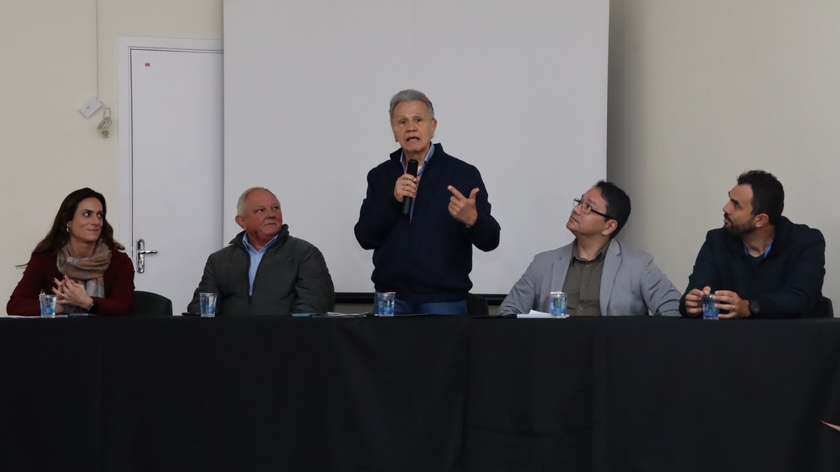 Dr. Dario Pacheco participa do seminário em Vinhedo Dr. Dario Pacheco participa do seminário em Vinhedo