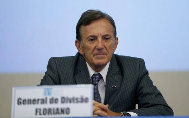 Bolsonaro confirmou Floriano Peixoto, ex-ministro da Secretaria-Geral da Presidência, como presidente dos Correios