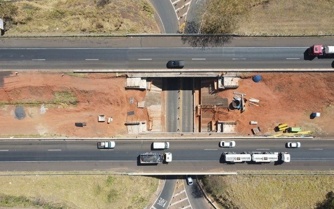 Viaduto da Rodovia Washington Luís será interditado domingo em Mirassol para obras de ampliação Viaduto da Rodovia Washington Luís será interditado domingo em Mirassol para obras de ampliação