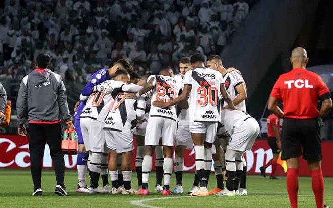 Vasco encara o Bahia no domingo na Arena Fonte Nova em confronto direto 