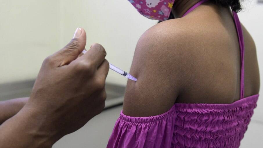A vacinação infantil nas escolas, que será feita por uma equipe de enfermagem da Atenção Básica, não é obrigatória.